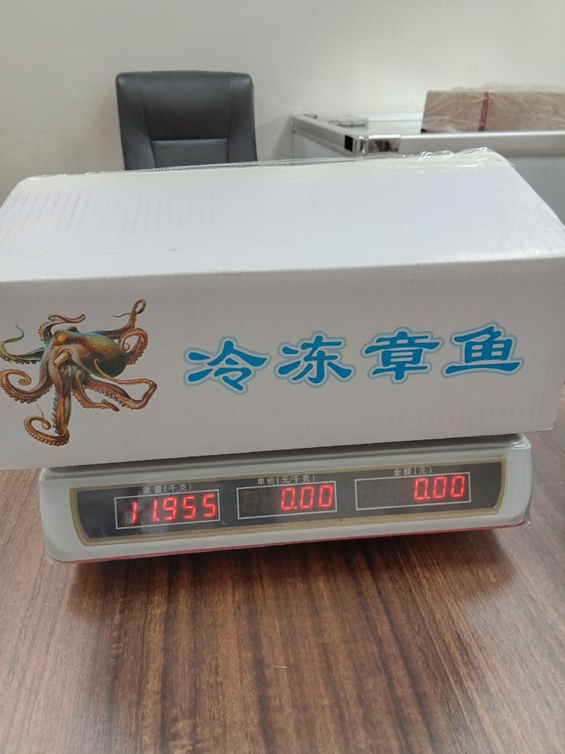 长章鱼质量好价格低，肉质劲道质量杠杠的滴，一手货源欢迎订