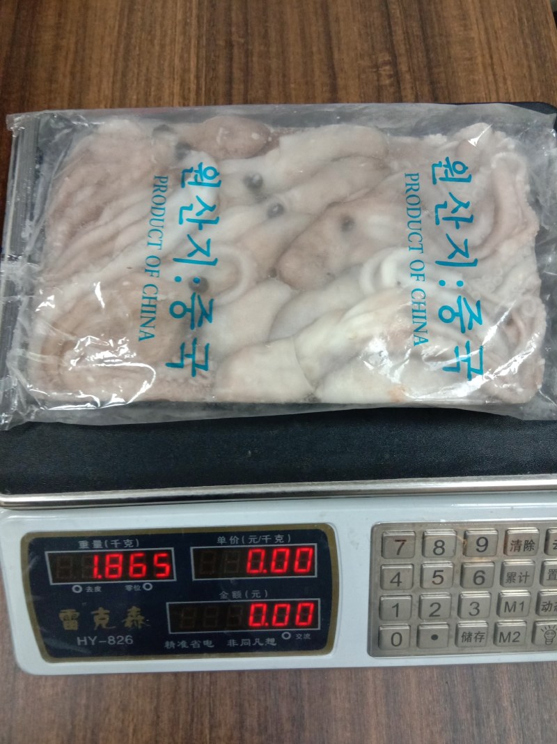 长章鱼质量好价格低，肉质劲道质量杠杠的滴，一手货源欢迎订