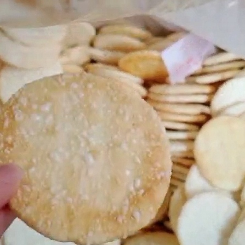 10元模式一大袋雪饼牛奶蜂蜜味散装味道香脆地摊货源
