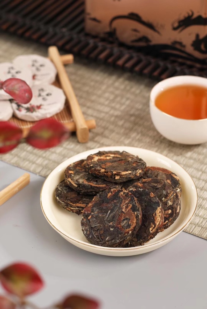 陈皮白茶福鼎白茶与新会陈皮松压小茶饼500g