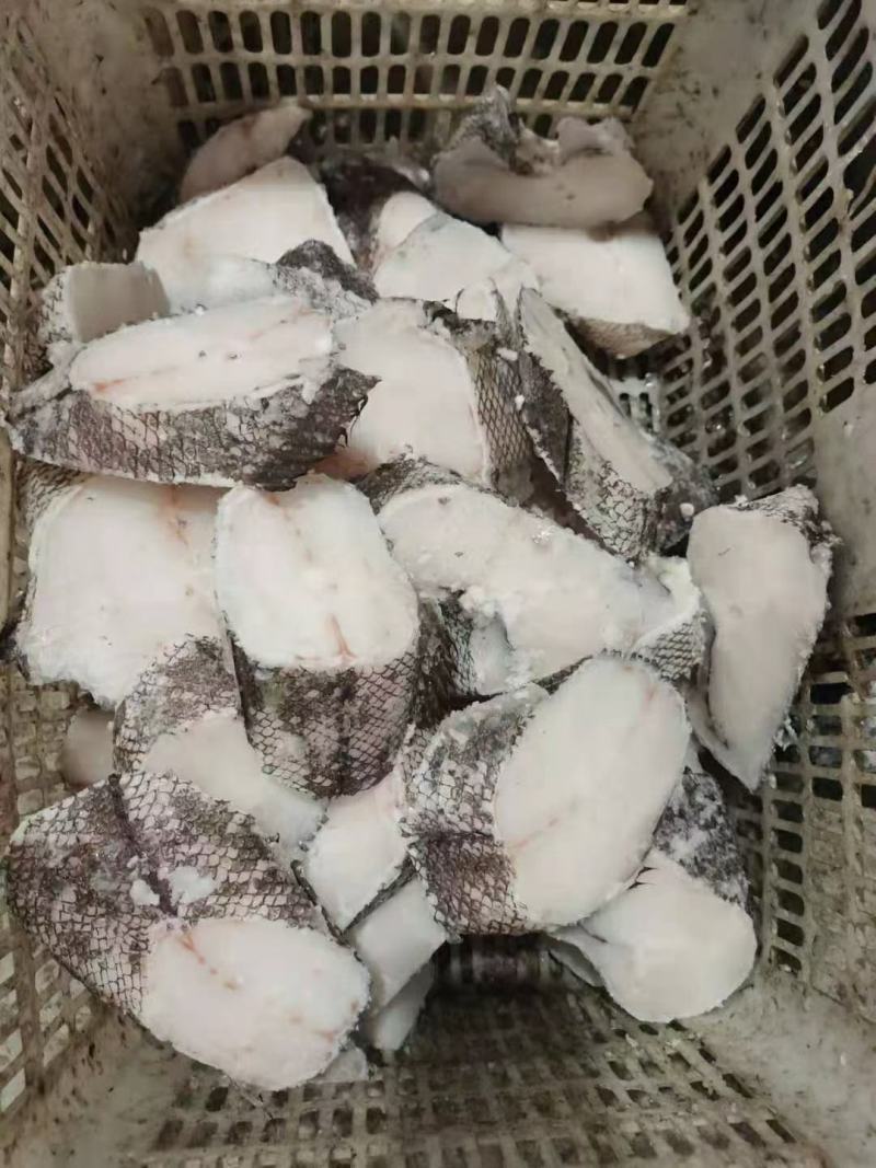 大块新鲜深海鳕鱼片深海雪鱼段鳕鱼排冷冻鳕鱼块辅食鱼肉