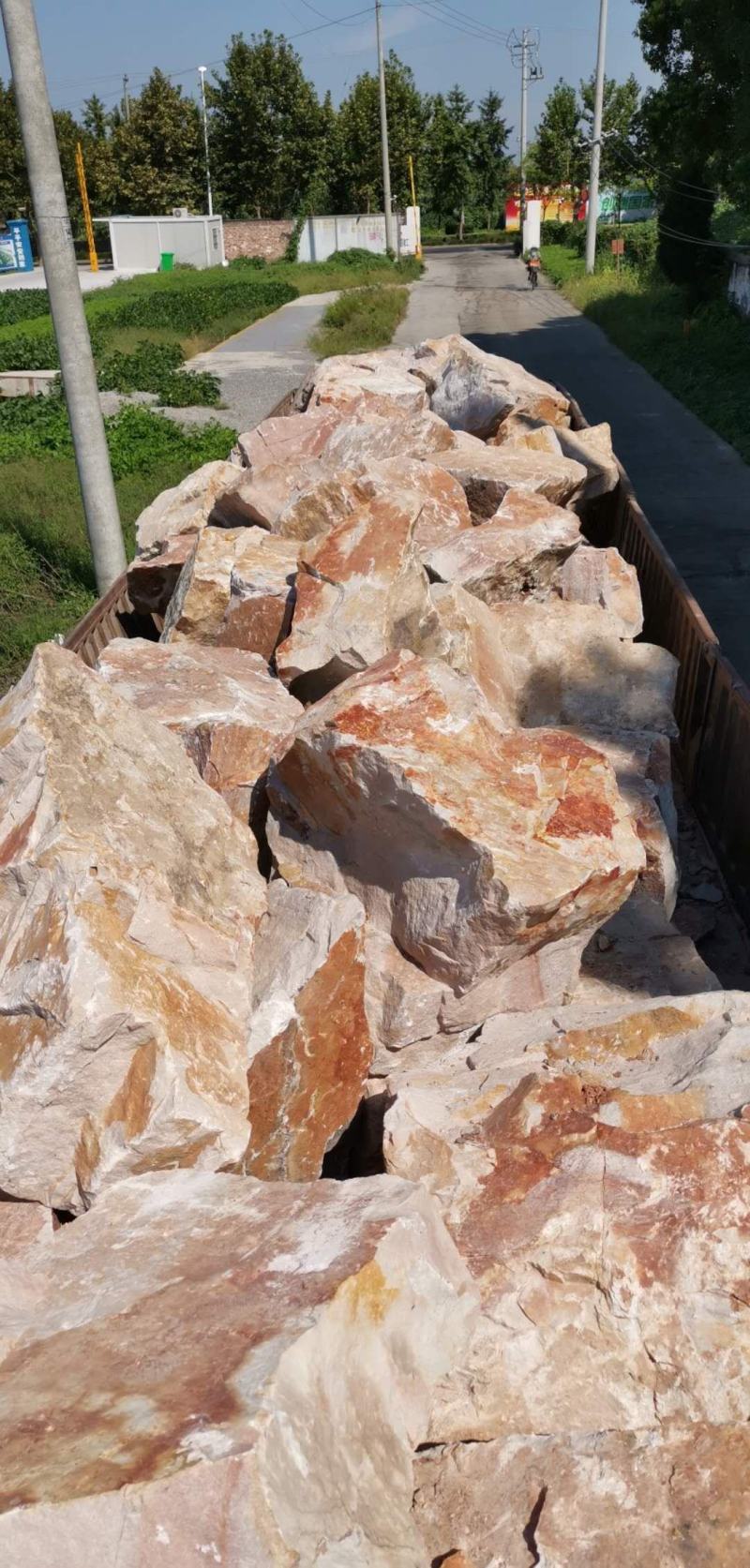黄石，鹅卵石，英石，黑金石，山皮石，晚霞石，黄蜡石，