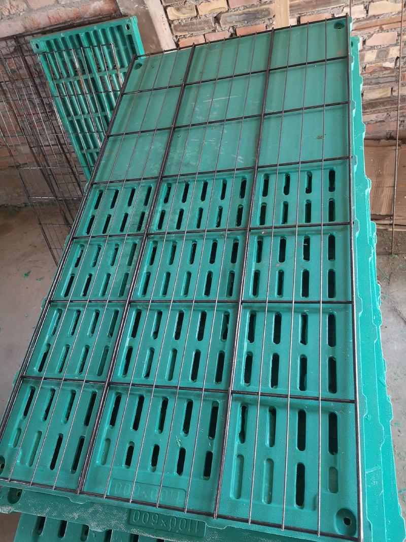猪产床保育床定位栏产床保育床定位栏