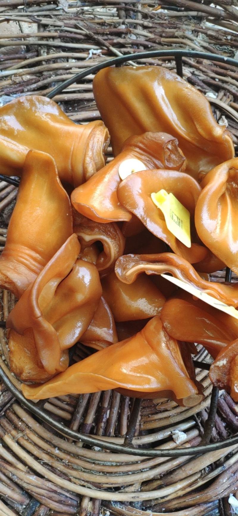 酱香熟牛耳朵