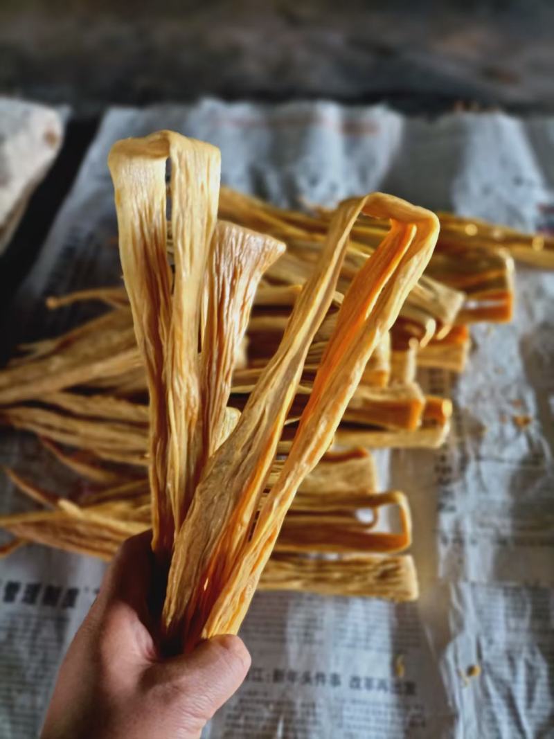广西桂林市平乐县纯黄豆制作腐竹斋菜铁锅腐竹