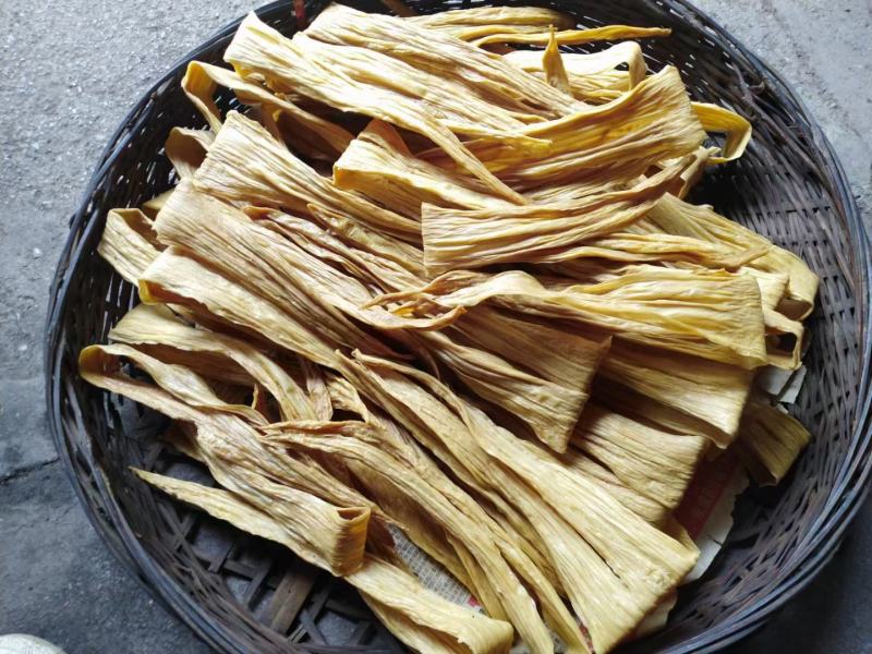 广西桂林市平乐县纯黄豆制作腐竹斋菜铁锅腐竹