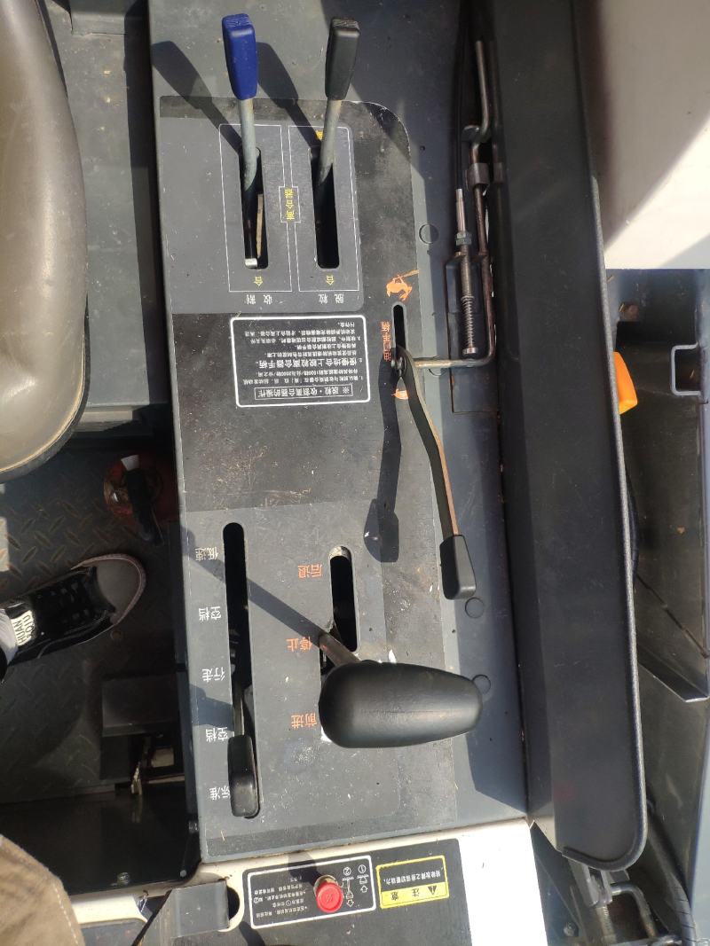 2019年五月份上牌使用的久保田688收割机