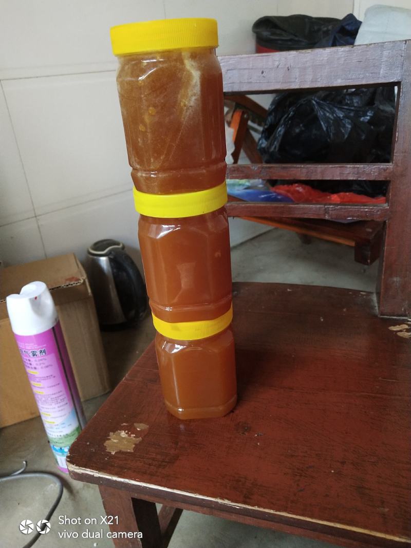 散养的正宗土蜂蜜和山上的野蜂蜜没有增加任何东西