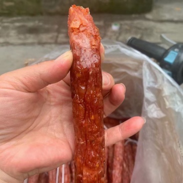 馋嘴侬跑量香肠麻辣五香广味香肠常年有货价格美丽