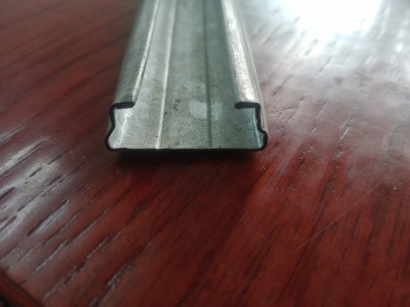 镀铝锌卡槽*镀锌卡槽*防风卡槽*大棚压膜弹簧