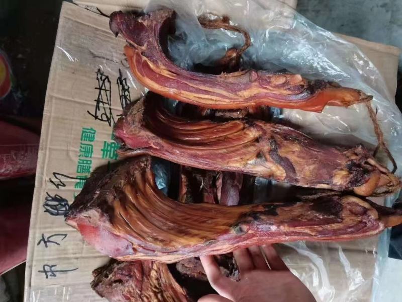 带骨腊肉颜色好干度好没打水好货地摊热卖