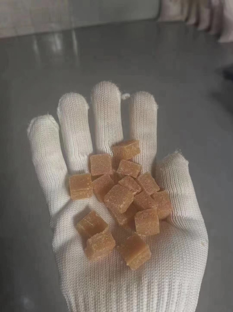 梨膏糖散装颗粒。板块。独立带包装一首货源地摊展会一手货