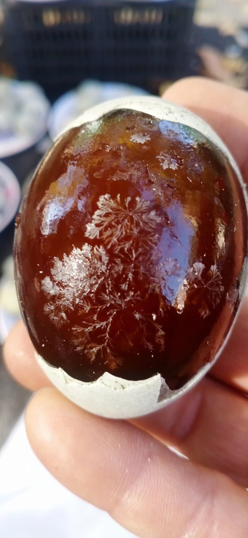 早市大集地摊松花蛋质量很好有想法的可以试试小生意赚大钱