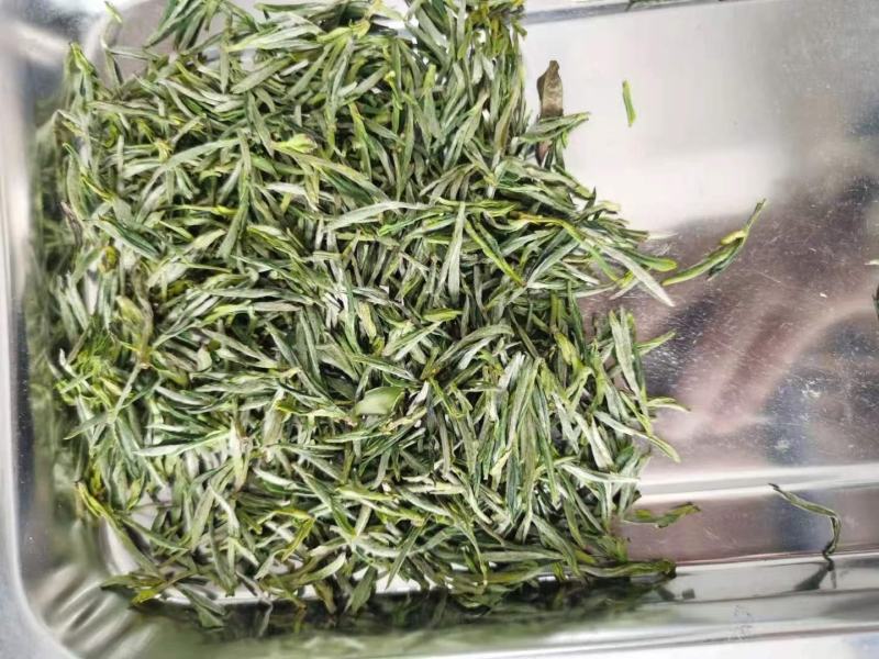 江山高山茶叶，各个档次都有，龙井，毛峰，绿牡丹，白茶