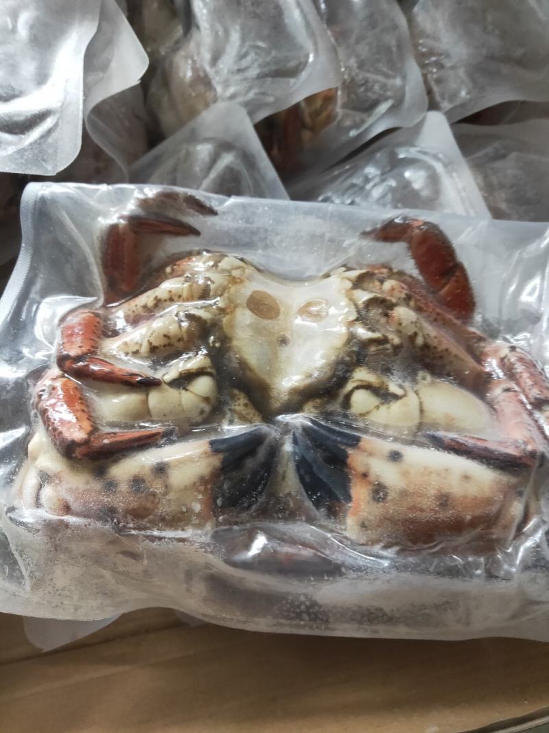 90黄得面包蟹，一个1斤左右，一箱20斤