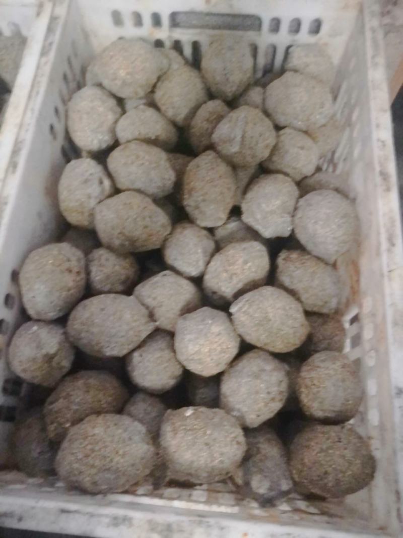 草灰皮蛋，糠壳皮蛋批发零售，黄心皮蛋，黄心皮蛋