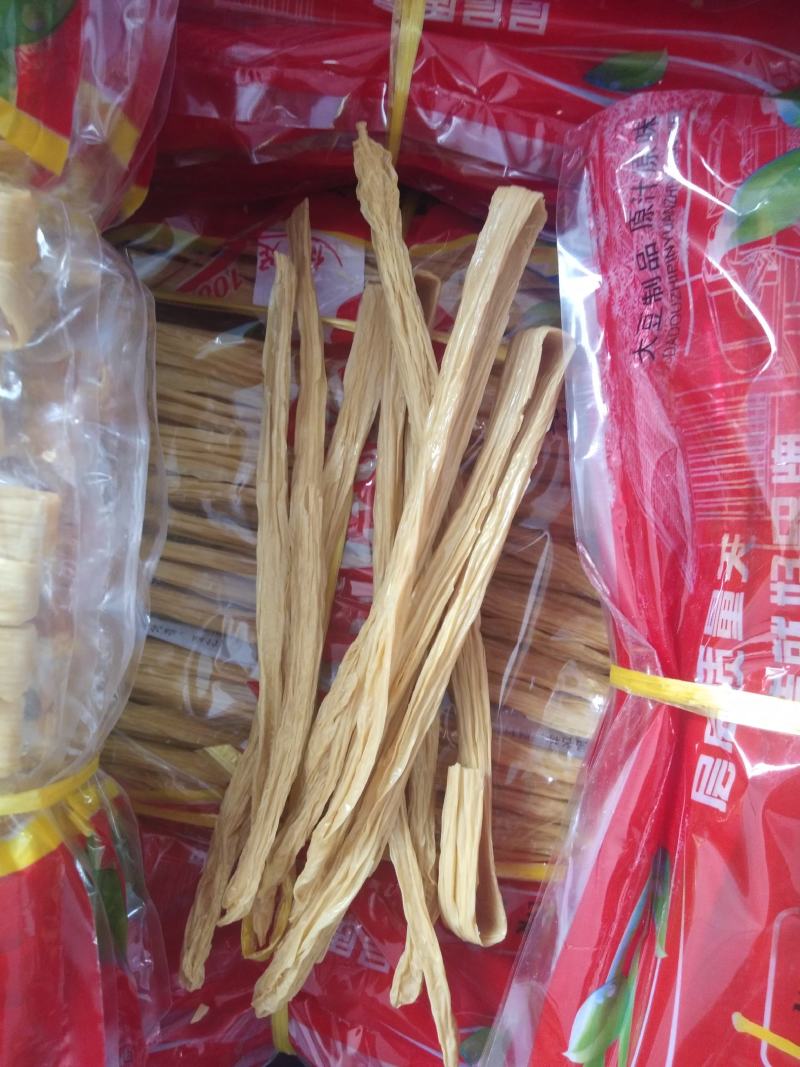 品性本干，宁折不弯。凉水浸透，筋道依旧。好腐竹自己会说话
