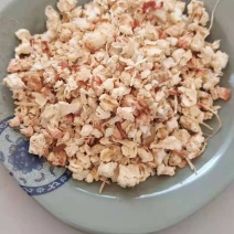 大量供应优质玉米芯颗粒，适用于各类食用种植，品质保证！