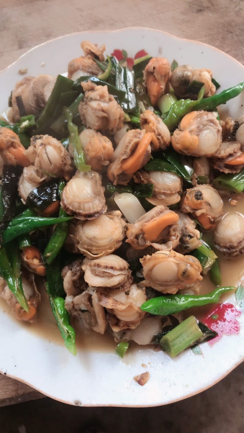 无壳无沙大个扇贝肉，40～60的规格，新鲜现拨