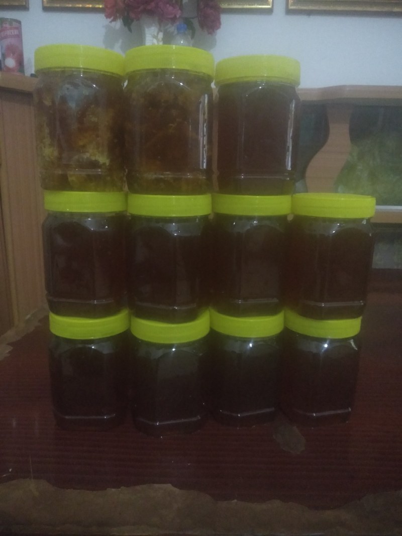 农家土蜂巢蜜瓶装巢蜜正宗纯正百花蜜自产自销房前屋后放养