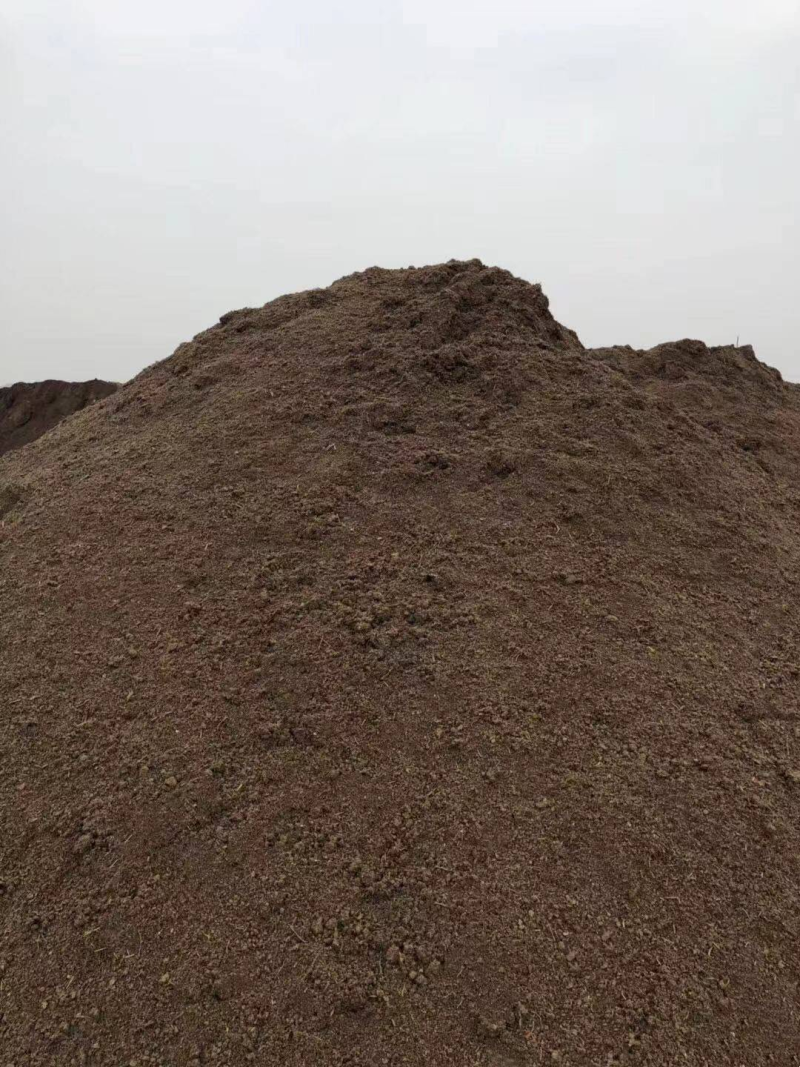 养殖场纯羊粪发酵，厂地直发，量大质优，全国发货