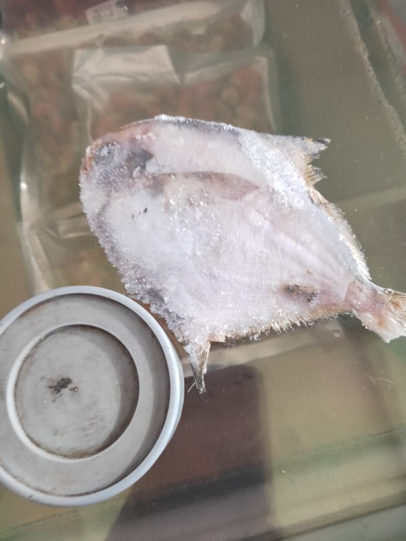 鲳鱼，速冻小鲳鱼，肉多刺少，老少皆宜