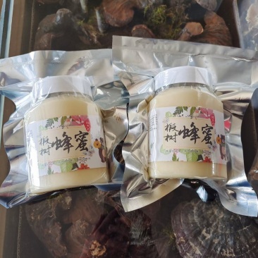 长白山椴树蜂蜜，瓶装蜂蜜。农家好蜂蜜，味美价廉，营养丰富