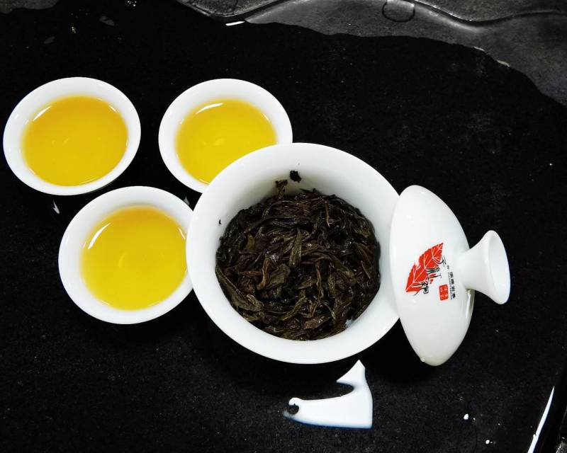 大红袍茶品种黄玫瑰岩骨花香轻火原味乌龙茶