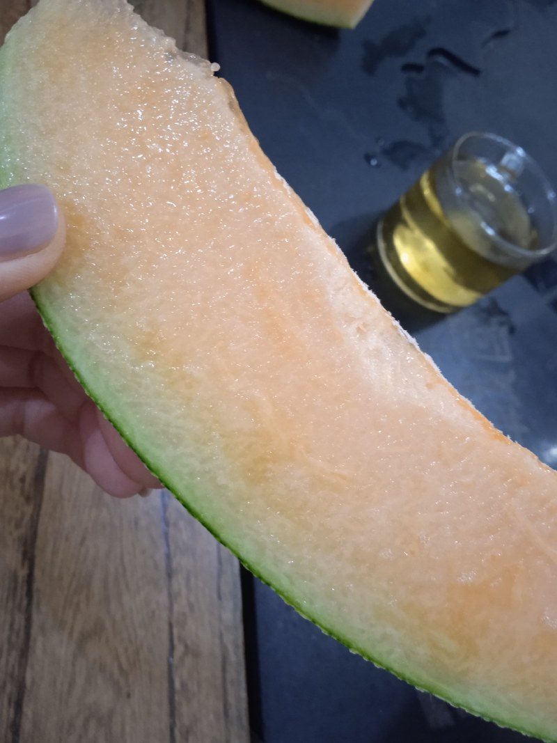 西周蜜网红哈密瓜整车万亩基地日供货量大