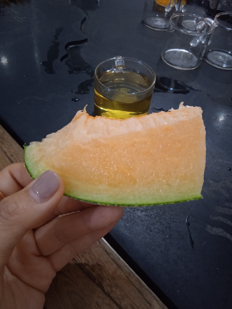 西周蜜网红哈密瓜整车万亩基地日供货量大