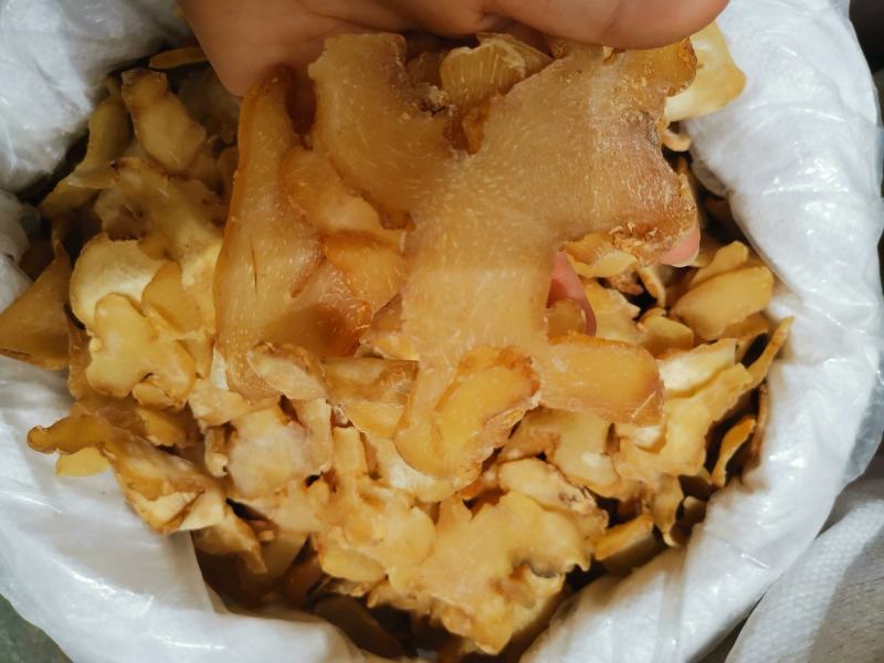 黄精无硫新货黄精片规格齐全可供实体店批发零售量大从优