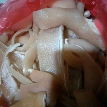 过开水去油猪皮
