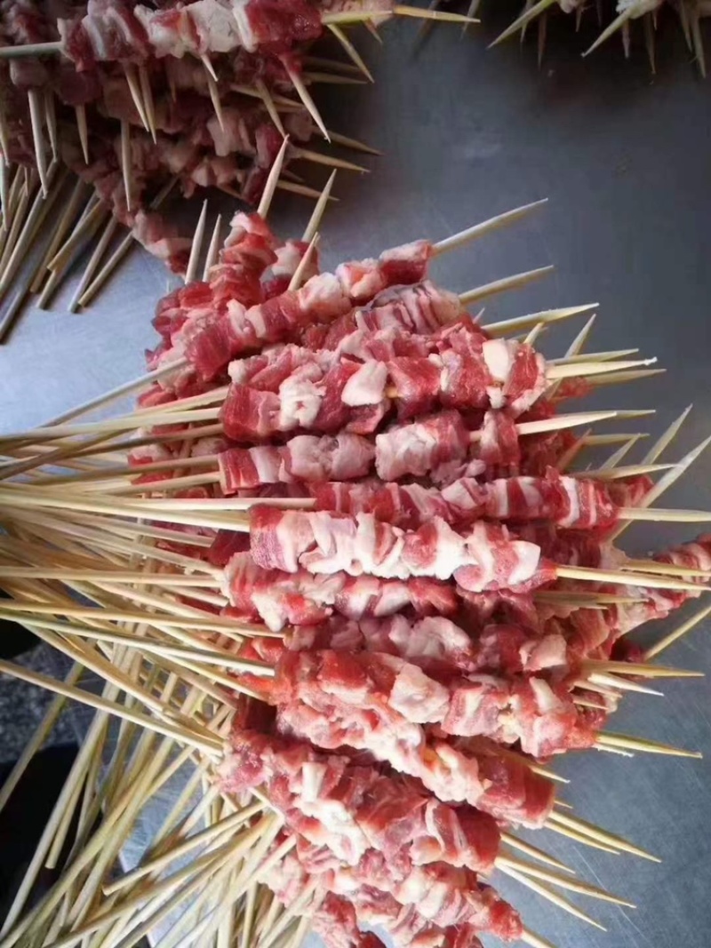 羔羊肉板，24一斤，50斤定装，前后腿肉混装