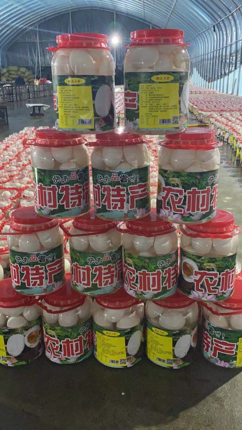【牛商热卖】农村特产鲜蛋腌制桶装大鹅蛋厂家直销手续齐全