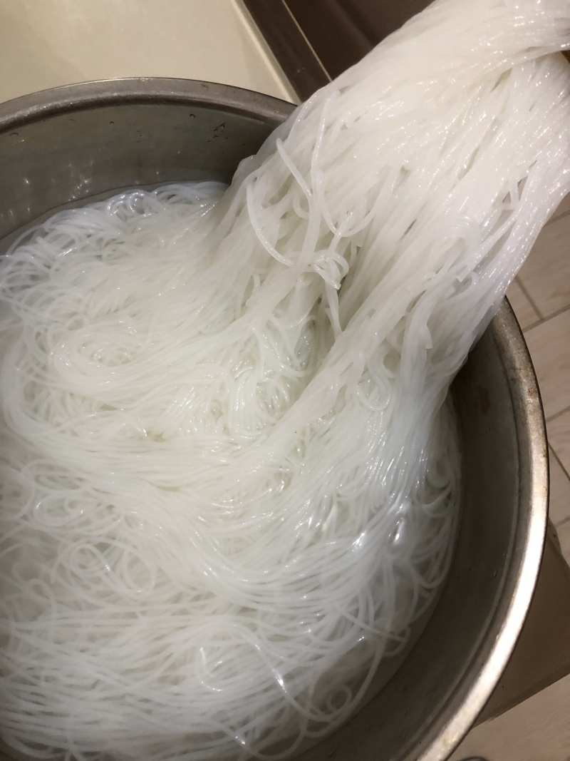正宗宝鸡豌豆粉丝50把一件跑江湖地摊热卖