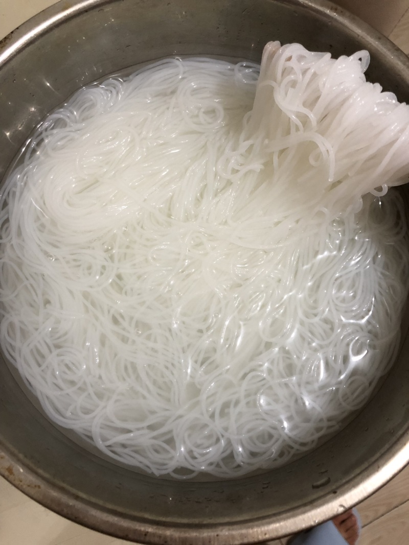 正宗宝鸡豌豆粉丝50把一件跑江湖地摊热卖