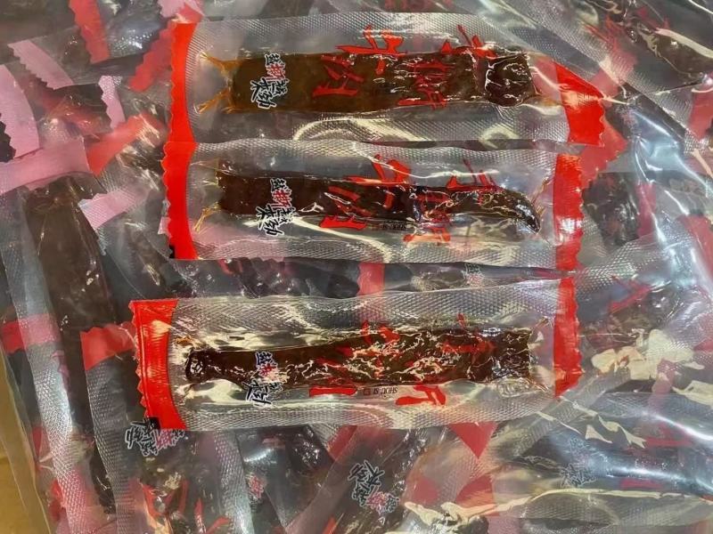高原风味手撕牛肉干五香麻辣两个口味厂家批发
