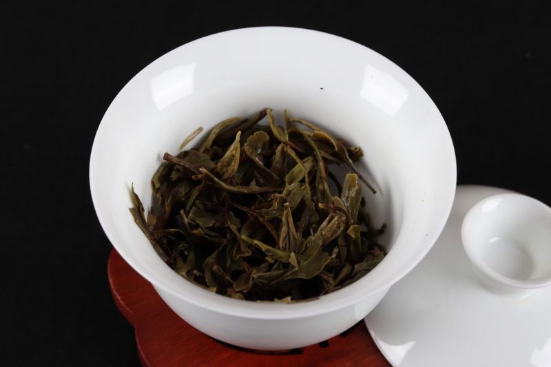 福鼎白茶2019年二级荒野牡丹饼300克