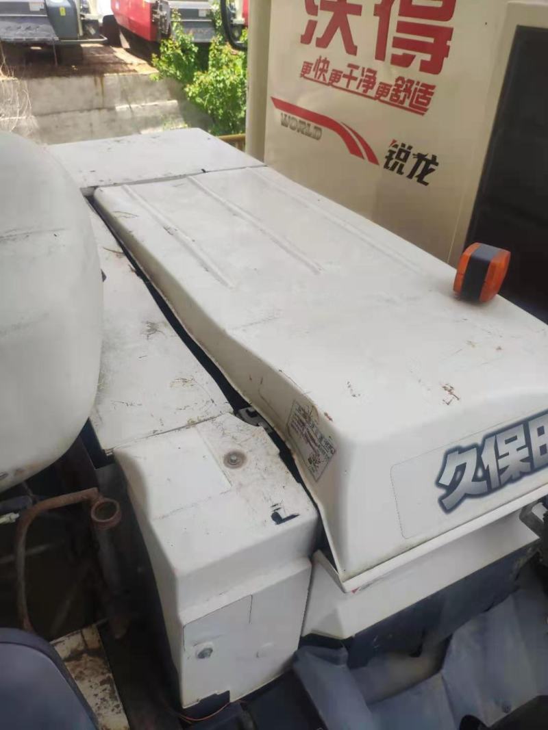 久保田208半喂入收割两只新鞋工作一切正常有要的联系