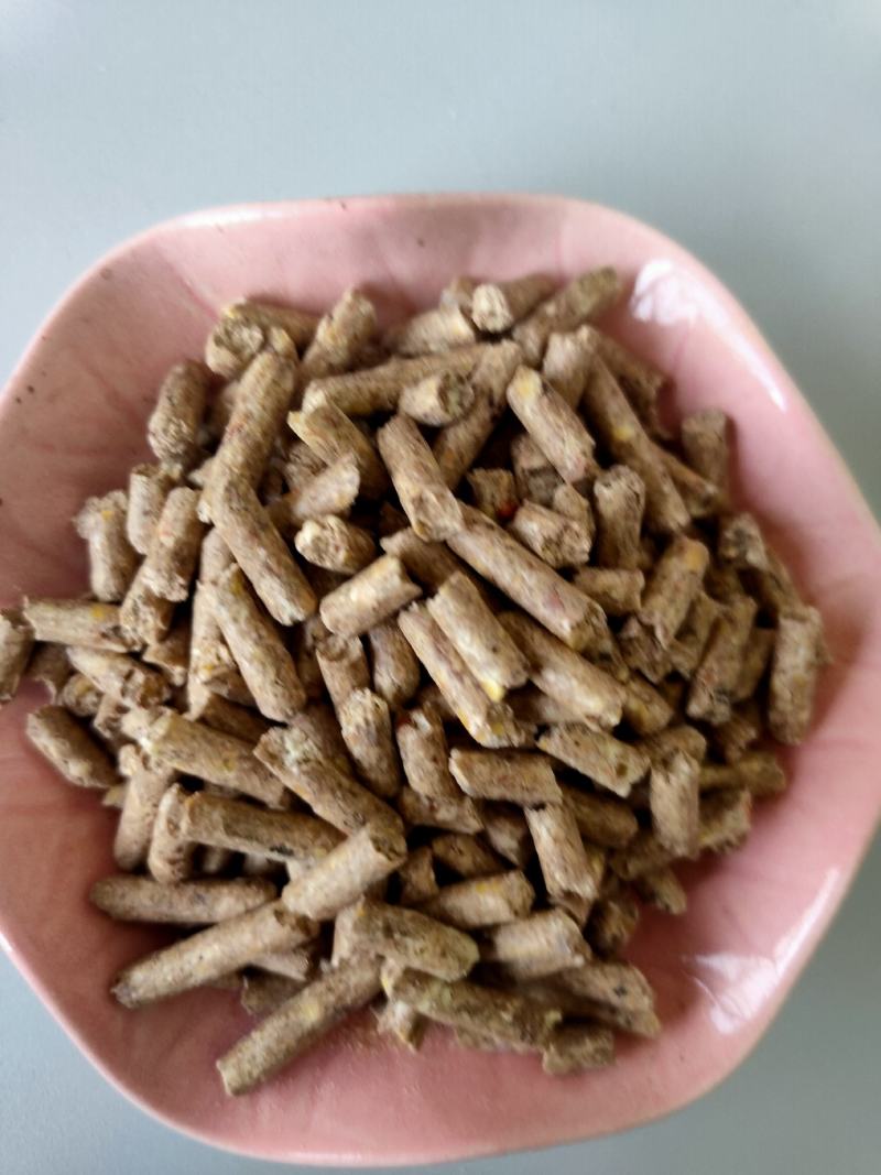牛羊马好饲料草料颗粒，营养好，好吸收，厂家发货，量大从优