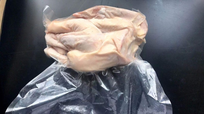 广东液氮冰冻胡须鸡，品质好口味佳欢迎选购