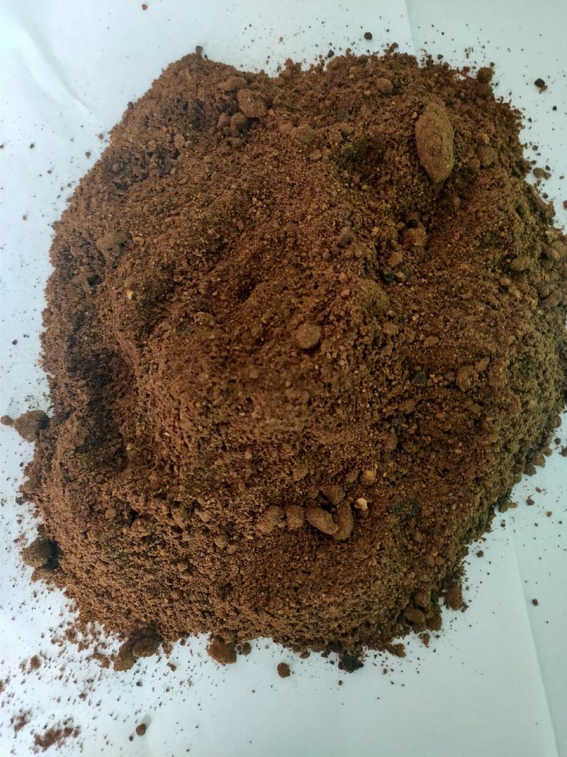 大量出售棕榈粕牛羊猪饲料棕榈粕饲料