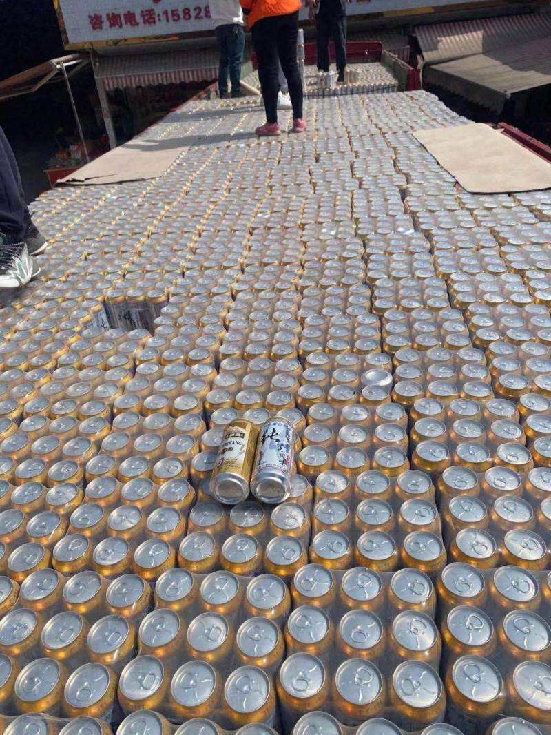 啤酒山东青岛纯生啤酒地摊早市热销产品量大从优
