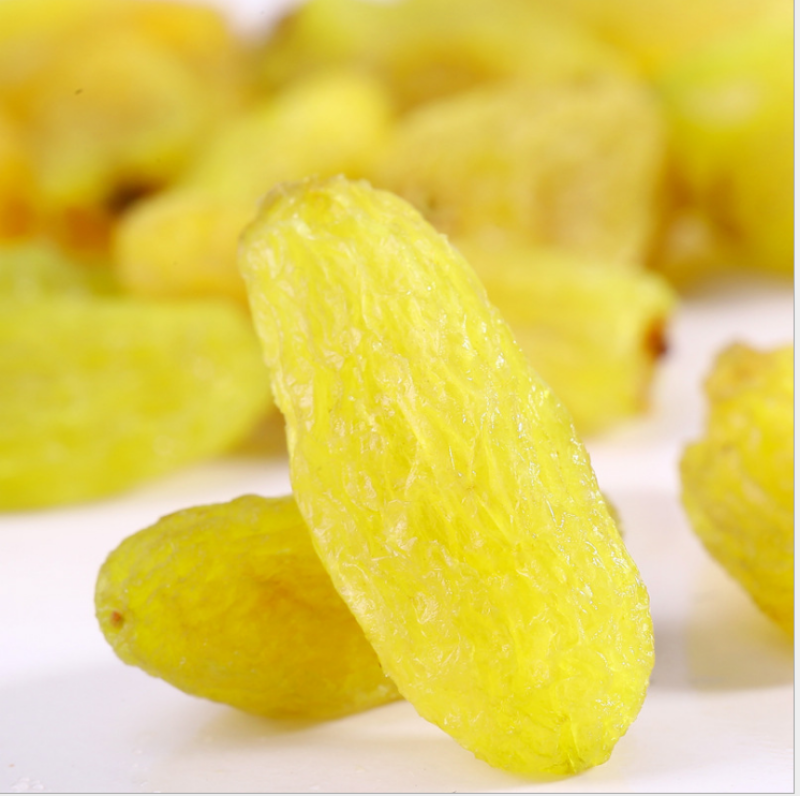 正宗新疆葡萄干，口感好，厂家直供一手货源，颗粒饱满