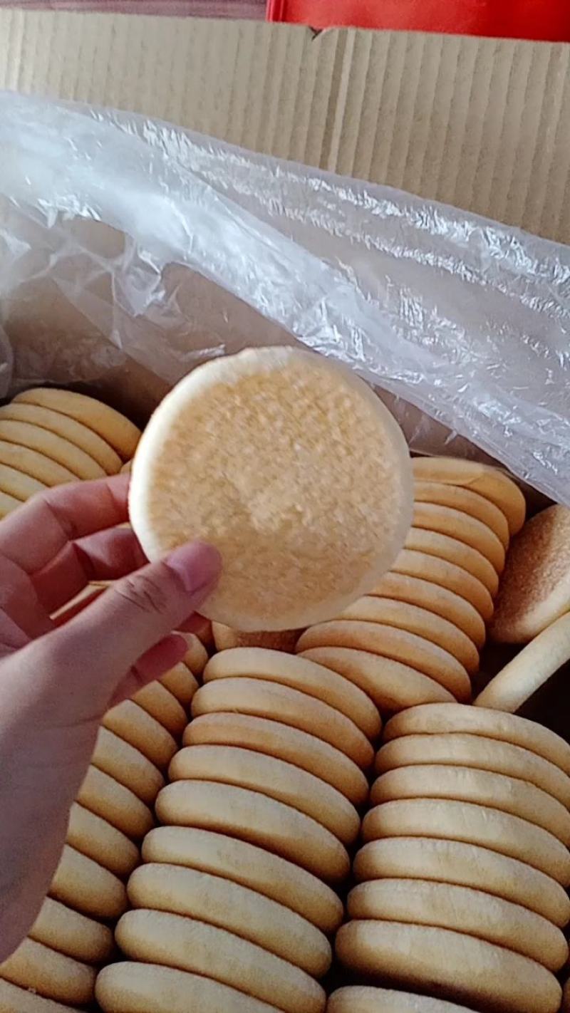 老面法饼湖南法饼，皇家法饼，饼干饼子松软可口椒盐味和原味