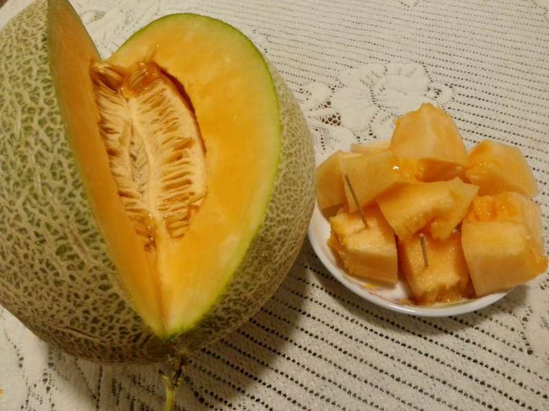 新疆沙漠西周蜜，沙漠哈密瓜，新疆沙漠甜瓜。
