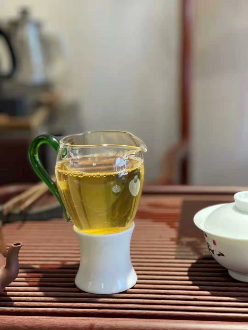 兴海茶厂易武刮风寨古树生茶357克普洱生茶