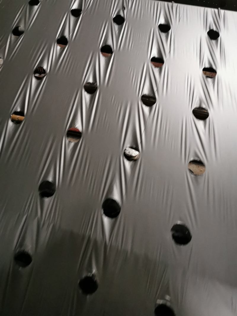 地膜开孔，定制尺寸和规格，大量批发各种打孔地膜
