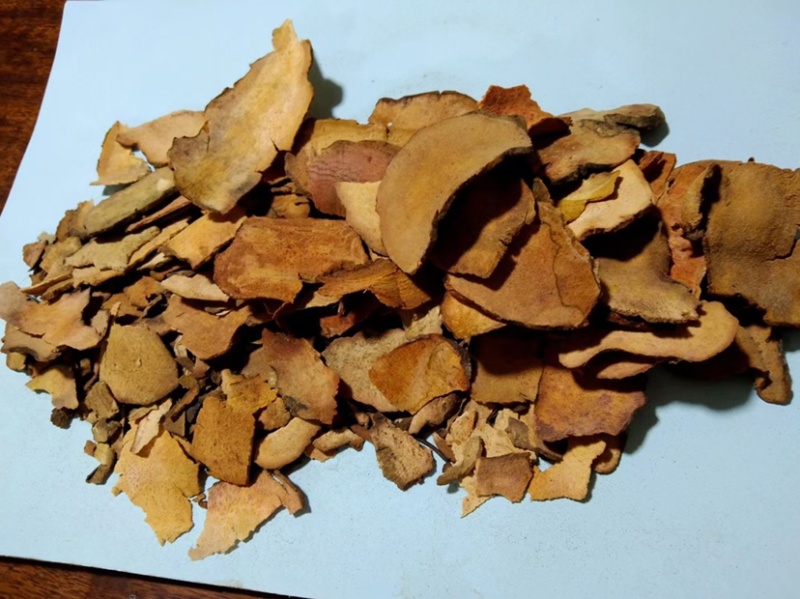 联系我是请说在一亩田上看到的，大量土茯苓预售。