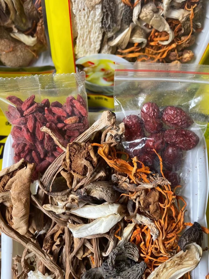 菌汤包！质量货大量批发零售，一包100克！